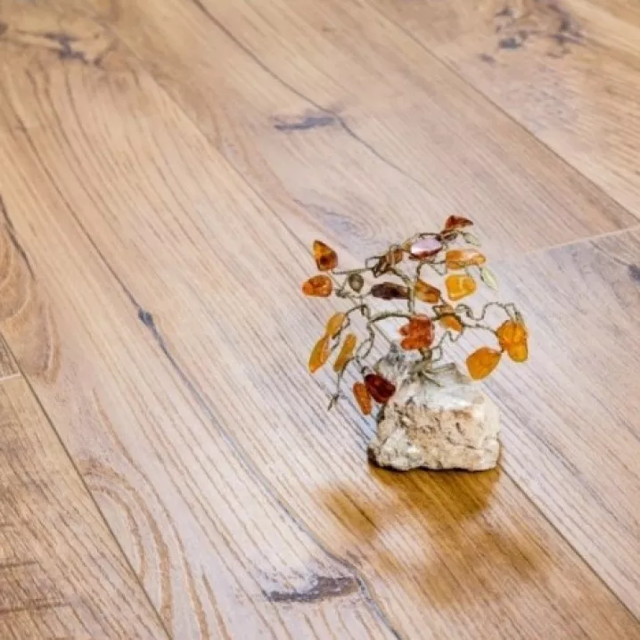 Ламинат 93404 Дуб Бавария Naturlichen Spiegel Grun Holz - в Днепре