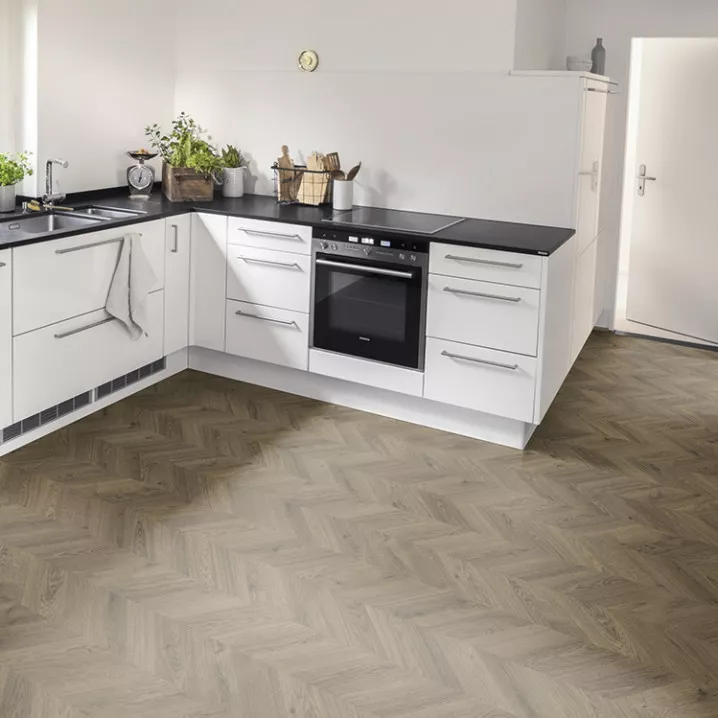 Ламинат EHL066 Ge Дуб Вайнбург Коричневый Home Classic Kingsize Egger - в Днепре