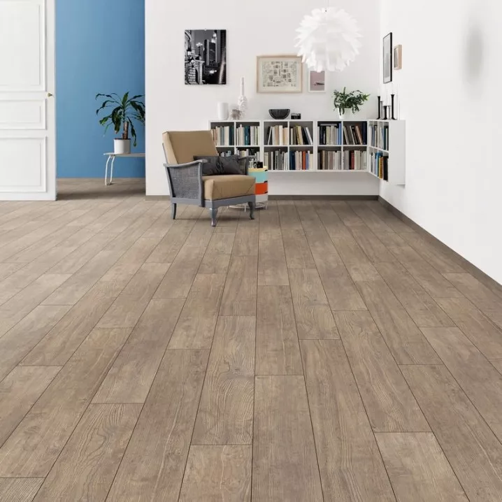 Ламинат 526680 Oak Chestnut Impresso Tritty 100 Haro - в Днепре Ламинат 526680 Oak Chestnut Impresso Tritty 100 Haro - в Днепре